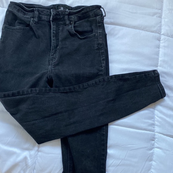 Black Volcom Skinny Jeans Size 29 - Picture 3 of 6